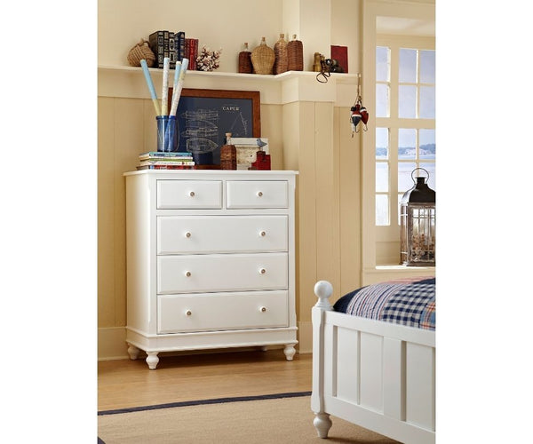 Hillsdale 5 Drawer Chest in white